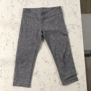 Ivivva hearhered grey cropped leggings